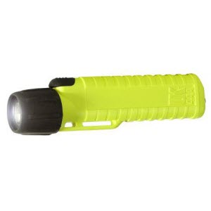 Underwater Kinetics 14120 UK 4AA Xenon Front Switch Flashlight